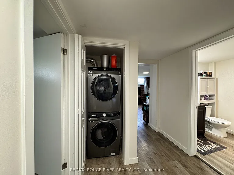 95 Diffin Dr — Photo 23