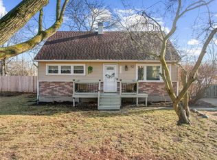 10225 Quirk Rd, Van Buren Township, MI 48111