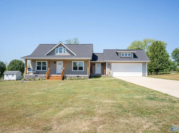 58 Creekview Dr, Rainsville, AL 35986