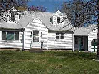 2nd image of 813 Troy Schenectady Rd