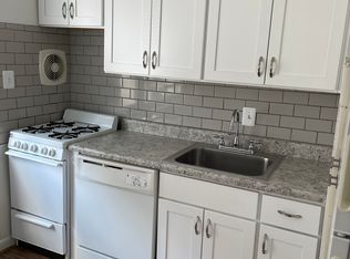 1712 21st Rd N APT 4, Arlington, VA 22209