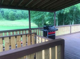 208 Diehl St, Meadow Bridge, WV 25976