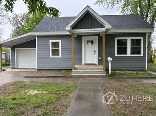 3402 13th St #1, Columbus, NE 68601