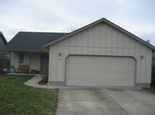 435 S 12th St, Cottage Grove, OR 97424