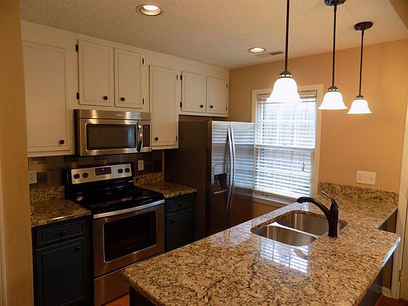 5th image of 129 Lakebrink Dr