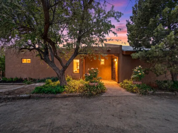 2824 Carlota Rd NW, Albuquerque, NM 87104