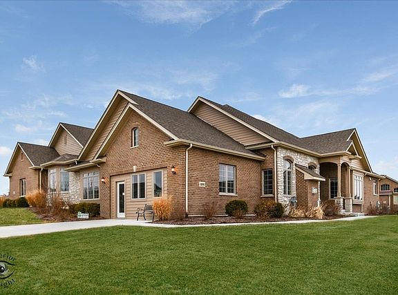 3rd image of 8890 Holland Harbor Cir
