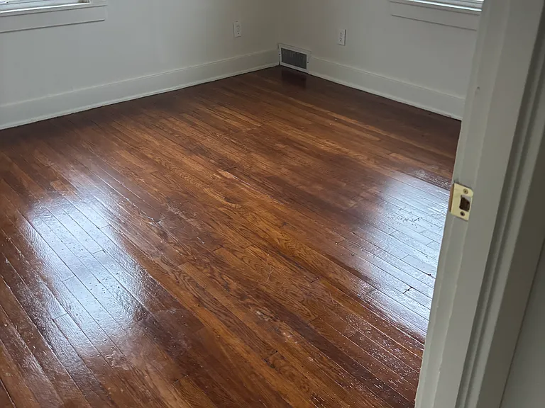 809 Bayridge Ave — Photo 9
