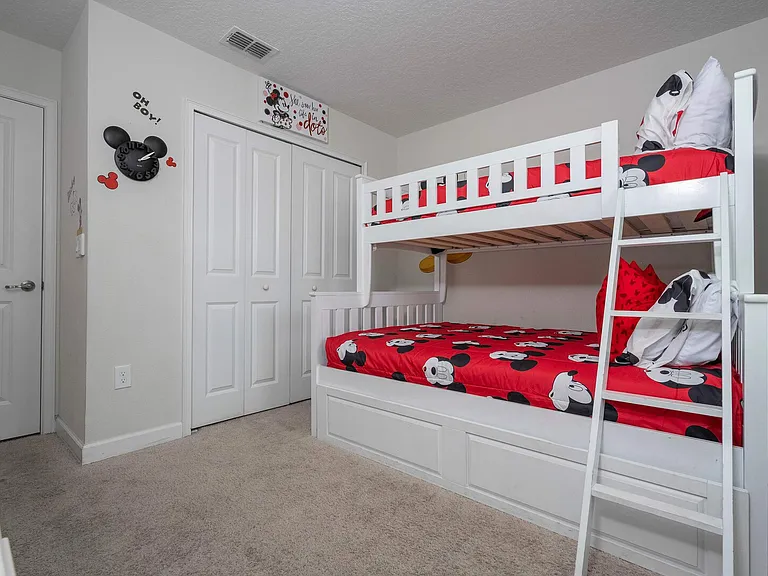 Kings Castle Cir — Photo 39