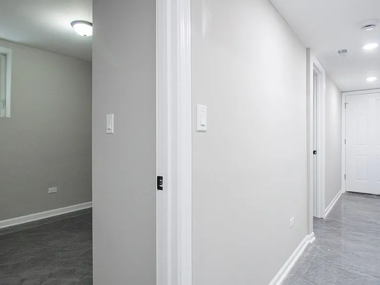 Amazing 4-bed Duplex by UIC — Photo 10