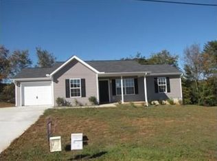 8915 John David Dr, Mascot, TN 37806