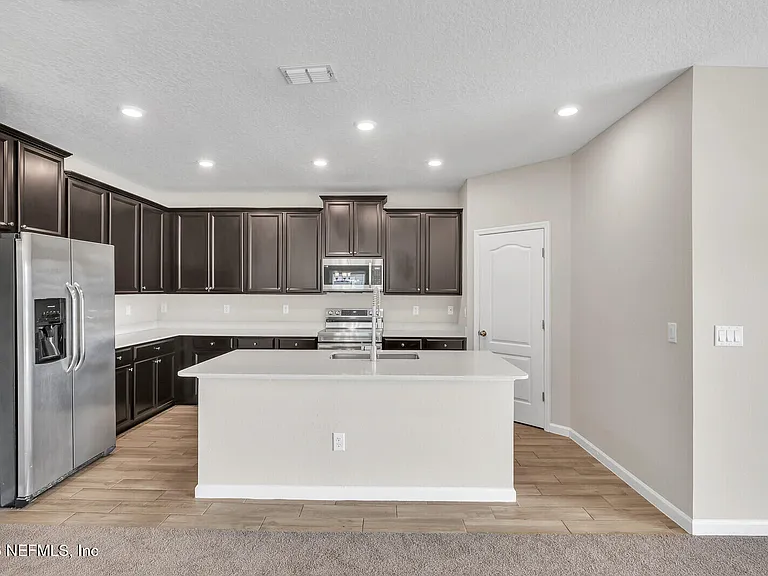 16187 Blossom Lake Dr — Photo 4