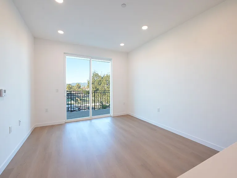 Sylvan House — Photo 11