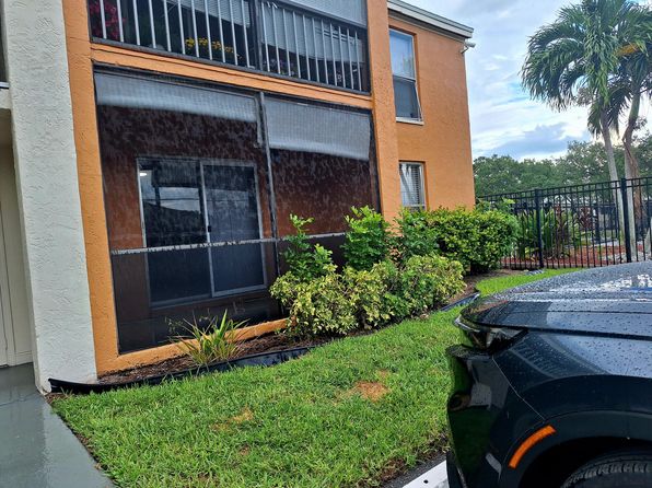 12632 Kenwood Ln APT B