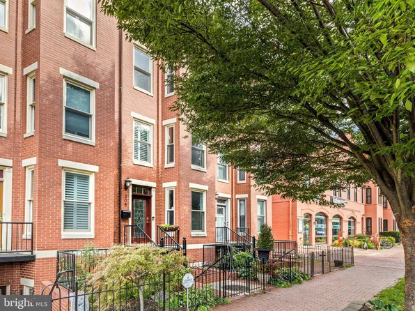 208 D St SE, Washington, DC 20003
