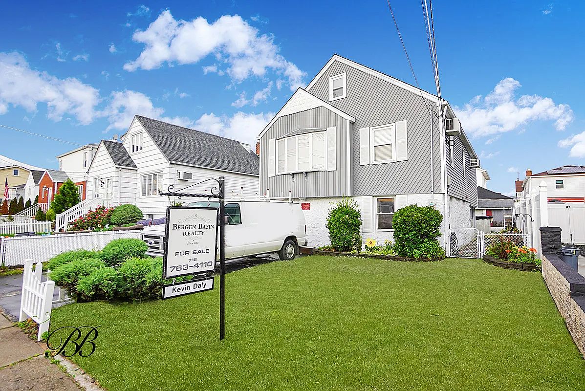 16233 95th St, Jamaica, NY 11414 Zillow