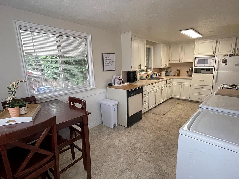 823 N 100 W #MAIN LEVEL — Photo 19