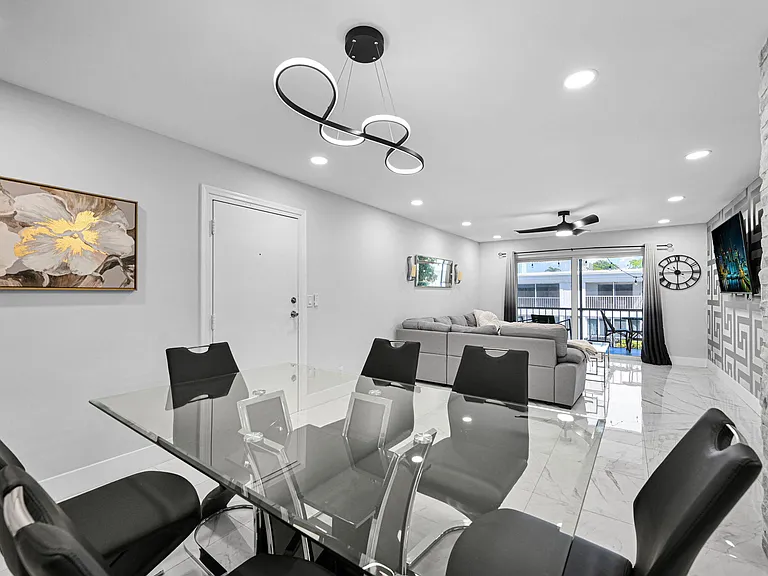 6279 Bay Club Dr #3 — Photo 3