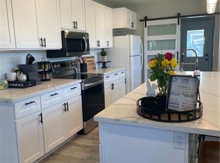 138 W 12th St, Caldwell, TX 77836