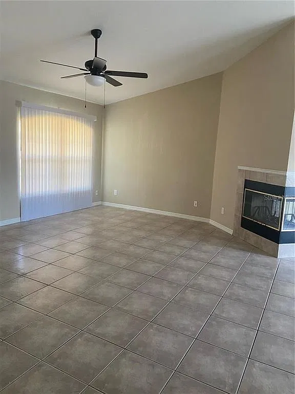 3 bed, 2.0 bath, 1501 sqft, $1,900 — Photo 4