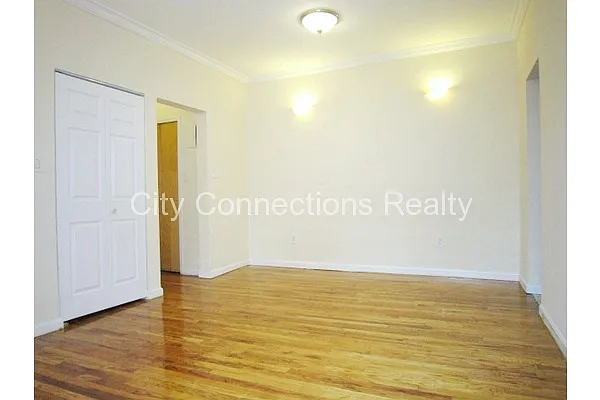 Rented by City Connections Realty | media 21