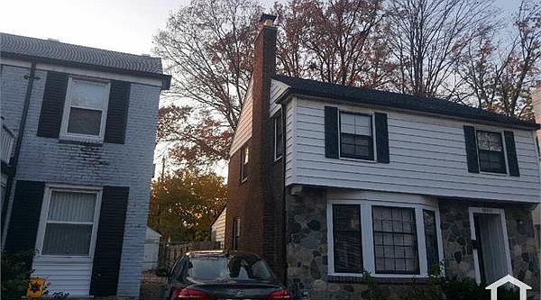 1st image of 18691 Sorrento St
