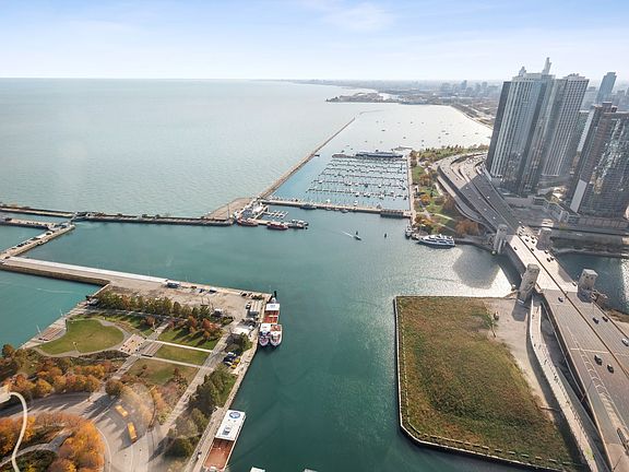 2nd image of 505 N Lake Shore Dr #6108-09