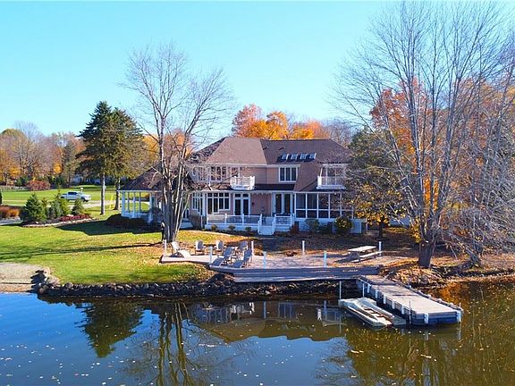 4th image of 150 Latonka Dr