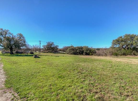 4th image of 301 Moorhen Ln