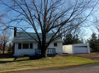 832 12th Ave, Two Harbors, MN 55616