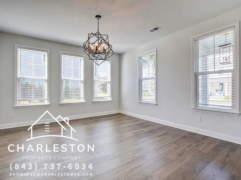 612 Heartwood Ln — Photo 3