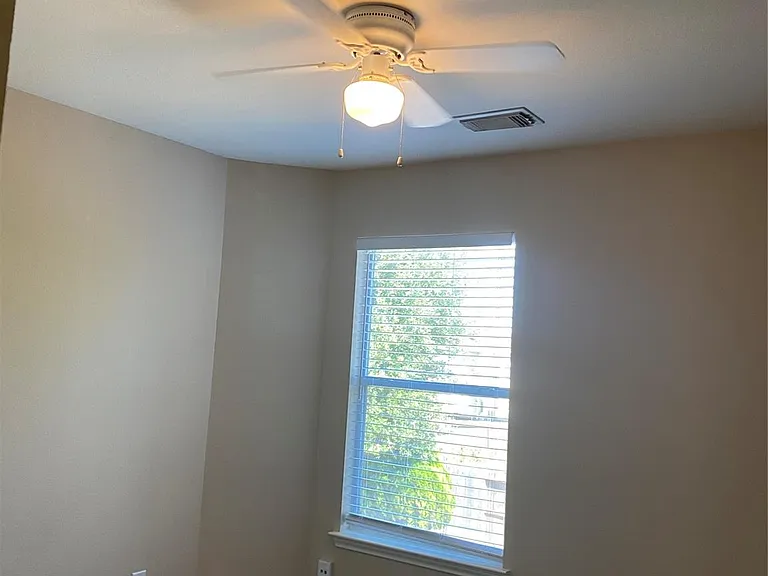 29618 Evergreen Hills Dr — Photo 20