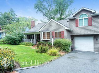 1 Cedar Dr, Huntington, NY 11743