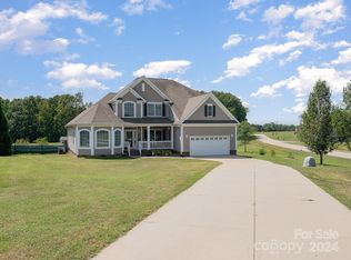 1045 Cardinal Ridge Ln, Mooresville, NC 28115
