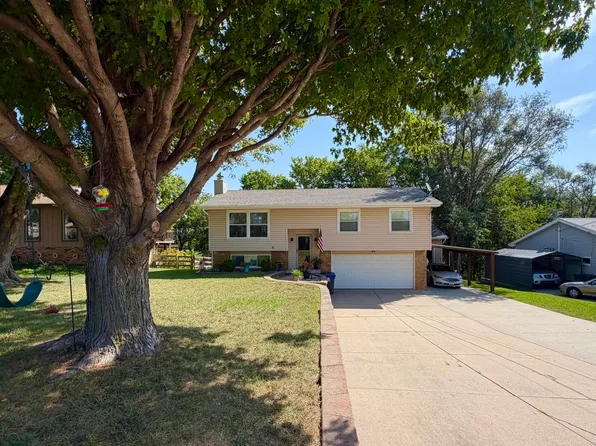 1507 Indian Hills Rd, Council Bluffs, IA 51503