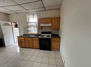 1327 W Seltzer St, Philadelphia, PA 19132