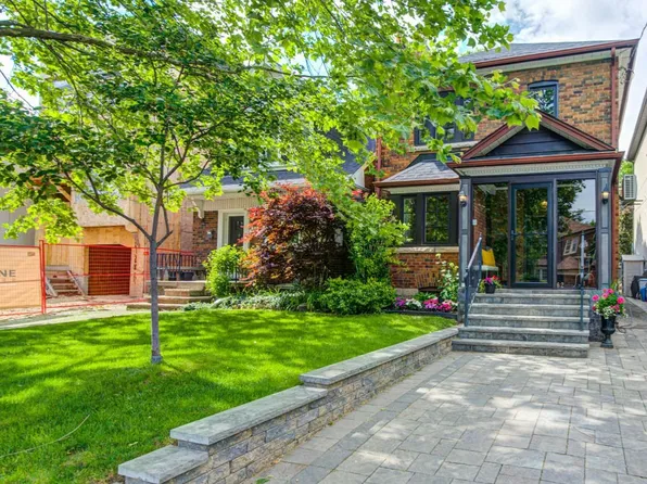 62 Roe Ave, Toronto, ON M5M 2H7