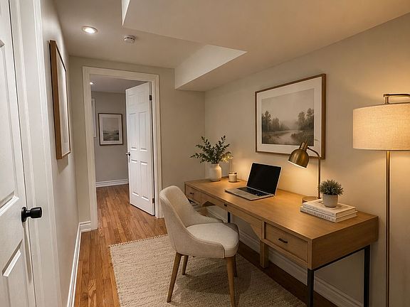 2nd image of 30 Woodbury Rd #Basement