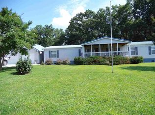 914 Beechwood Dr, Dandridge, TN 37725