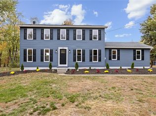 2750 Pleasant Ave, Lake View, NY 14085