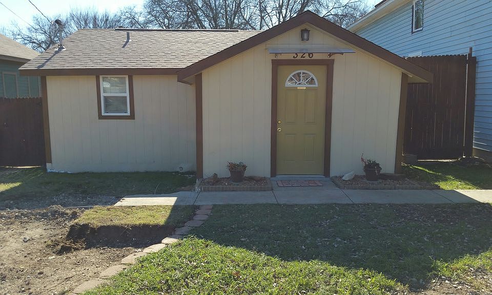 1st image of 326 Texas St