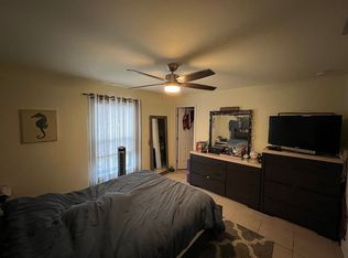 136/138 SE 12th Ter, Cape Coral, FL 33990