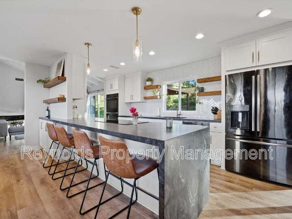 1953 Granite Hills Dr