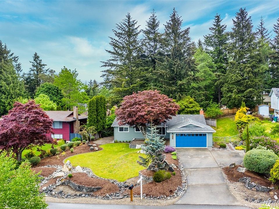 1st image of 8194 Kaster Dr NE