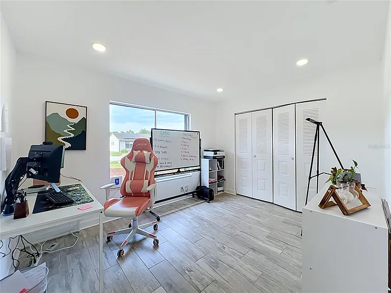 5501 Memorial Dr — Photo 31