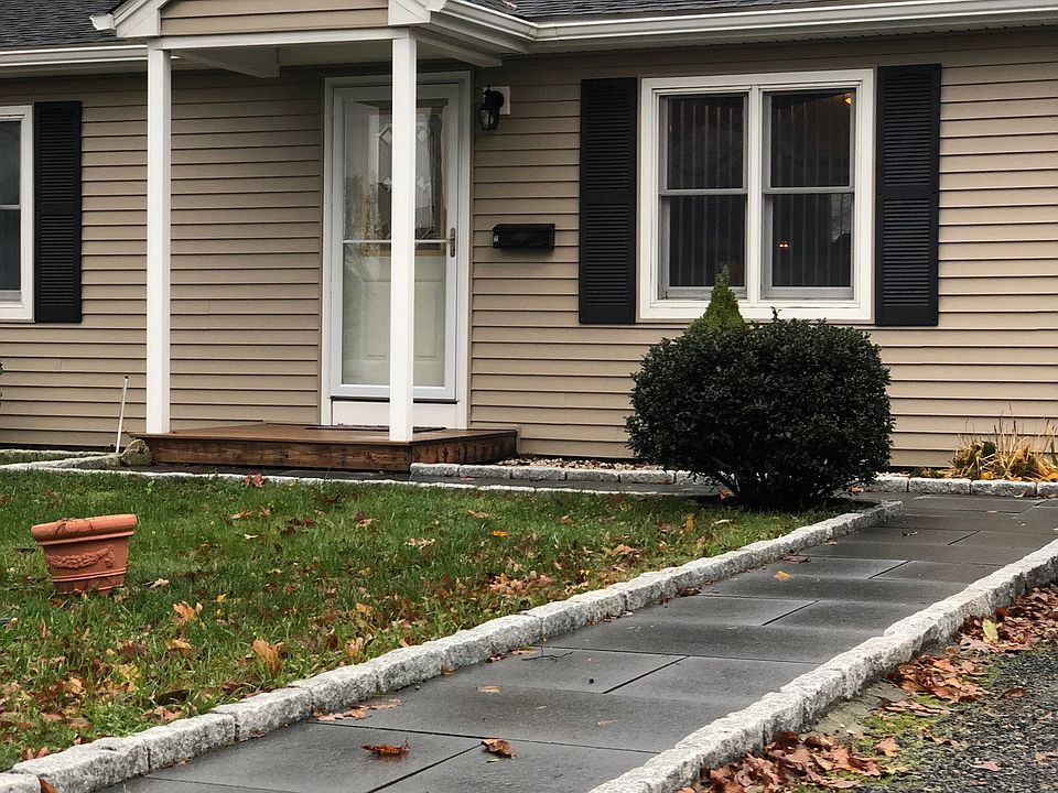 2nd image of 7 Pine Ave
