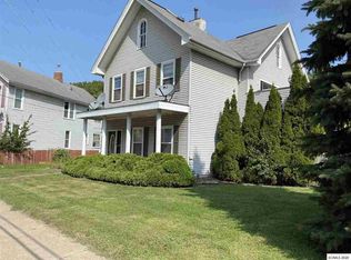 481 W Locust St, Dubuque, IA 52001