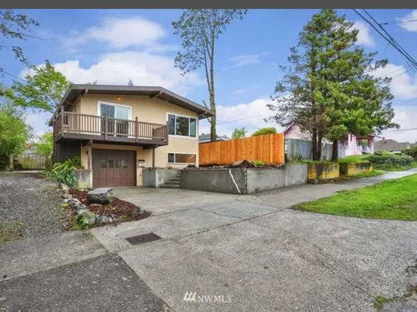 1239 8th St, Bremerton, WA 98337