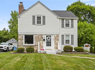 78 Lyndale Dr, Rochester, NY 14624