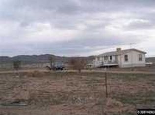 555 Pete Henrichs Rd, Yerington, NV 89447